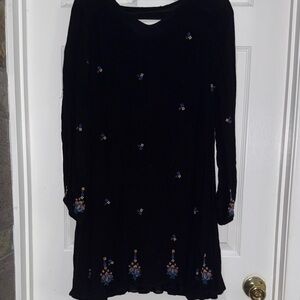 Japna Black Long Sleeve Dress with Embroidery
